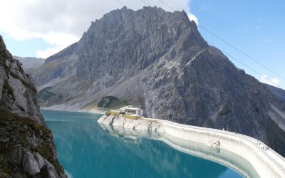 Choosing the right waterproofing system is crucial for the durability and safety ofthe structure. The selection depends on?